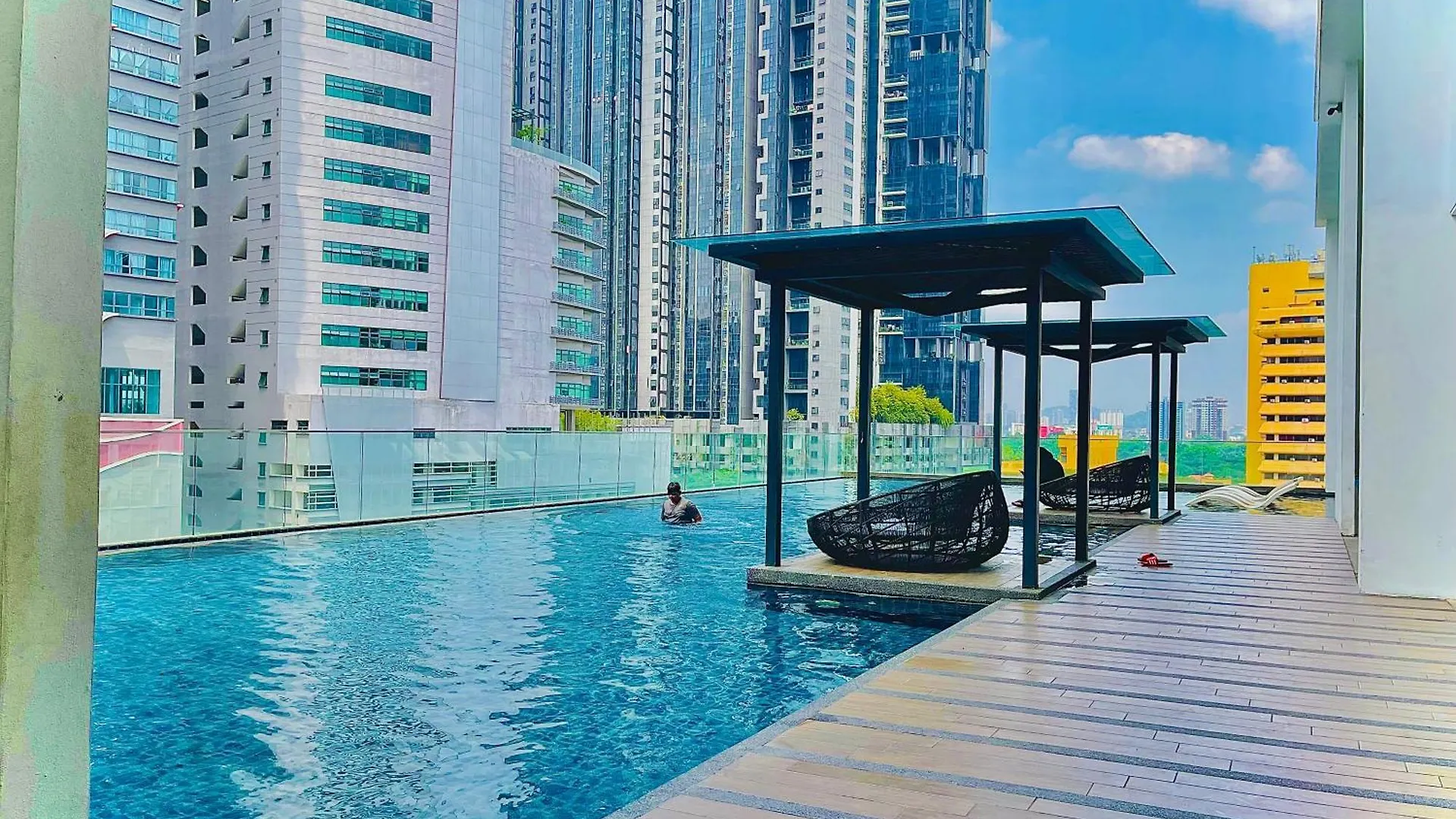 Reizz Residence By Galaxy Home Kuala Lumpur Ma­lay­sia